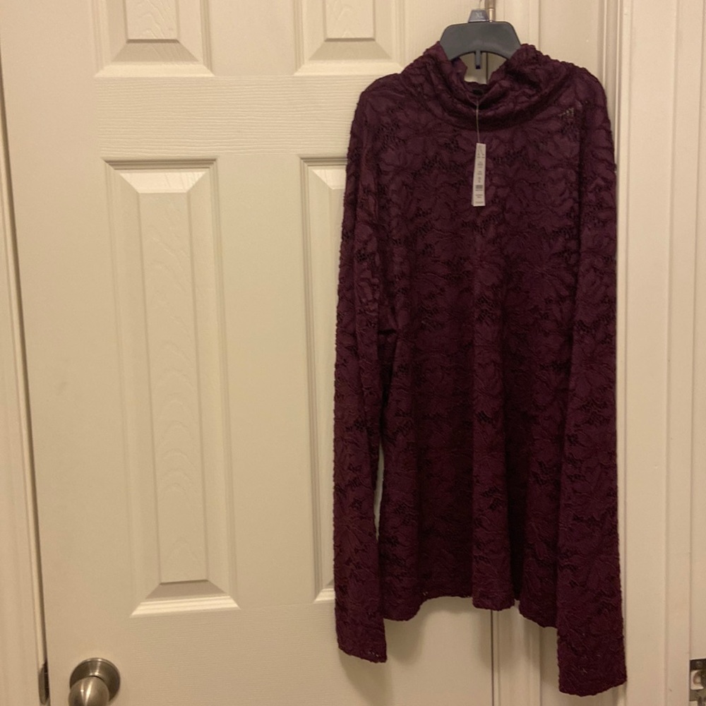 New w/ tags White House black market lace top XL